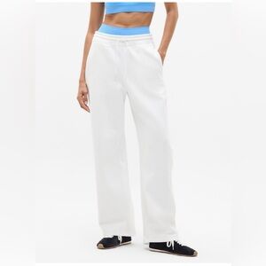 Athleta NWT Forever Fleece Mid Rise Barrel Sweatpants sz M Bright White